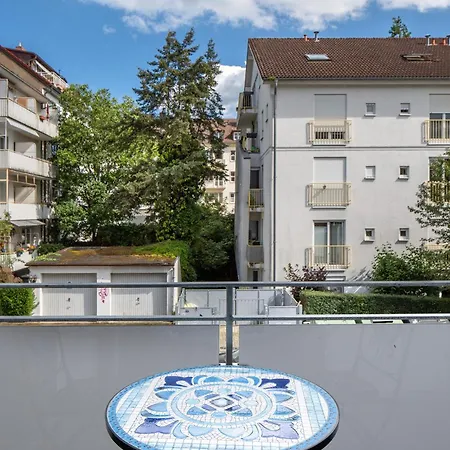 Baechle, Sehr Zentral